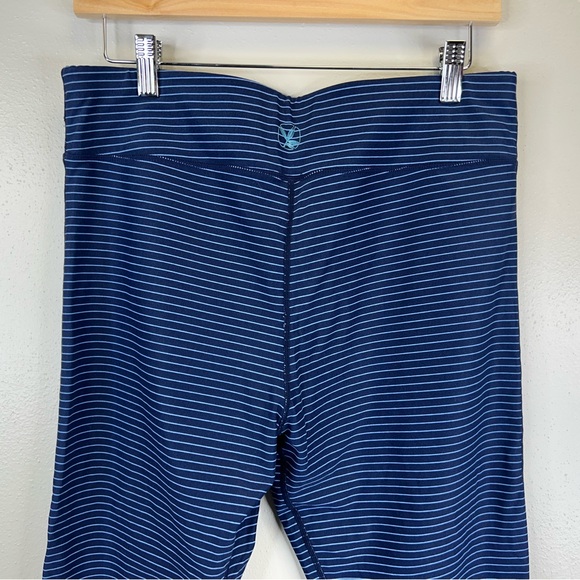 Carve Designs L Womens Navy Striped Leggings Full Length Yoga Athletic Dance EUC - Picture 10 of 12